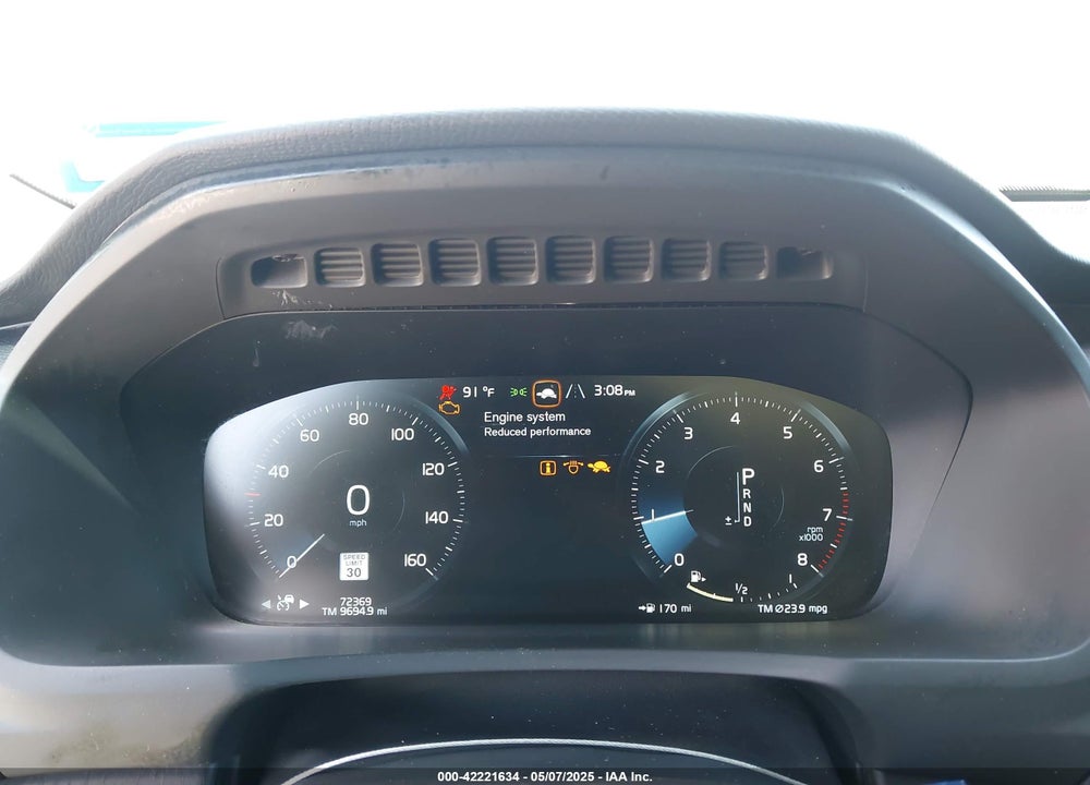 2020 VOLVO XC90 T5 MOMENTUM 7 PASSENGER VIN: YV4102CK0L1601885