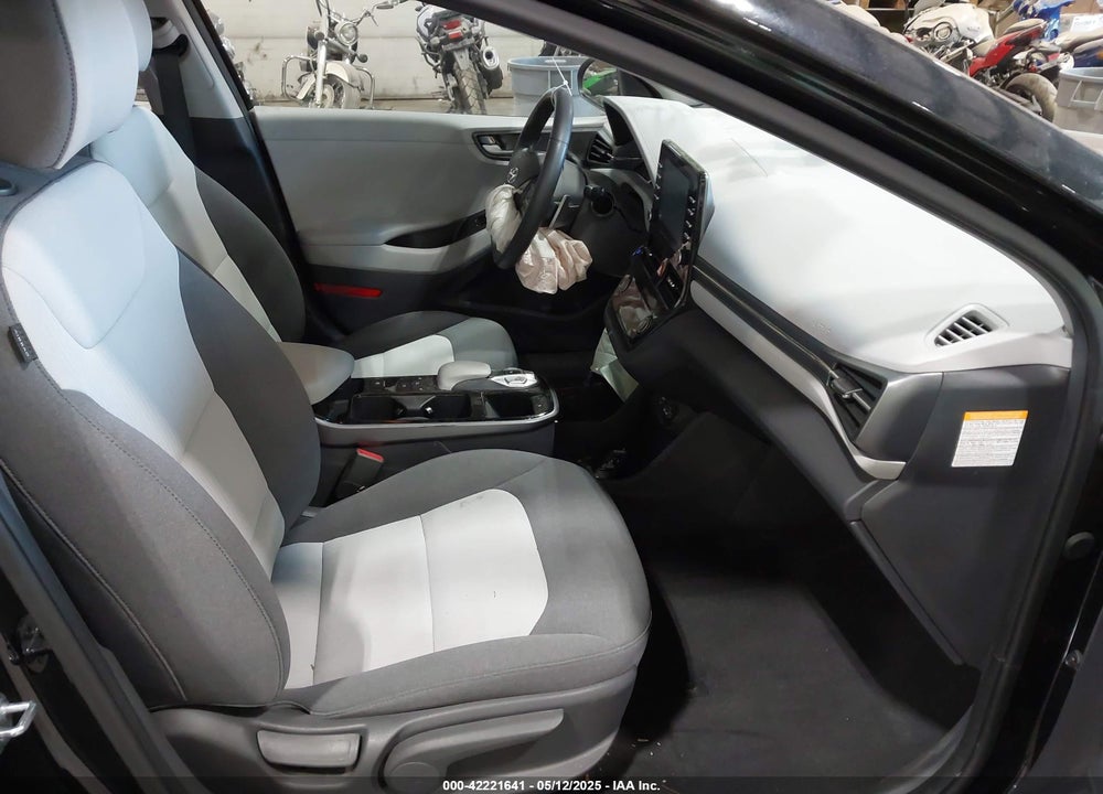 2020 HYUNDAI IONIQ ELECTRIC SE VIN: KMHC75LJ7LU076723