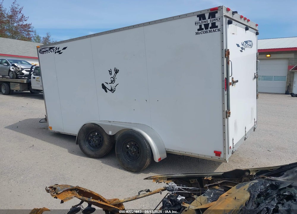 2001 CARGO 2BST2K VIN: ME7827