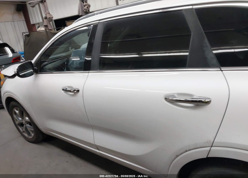 2016 KIA SORENTO VIN: 5XYPK4A56GG118116
