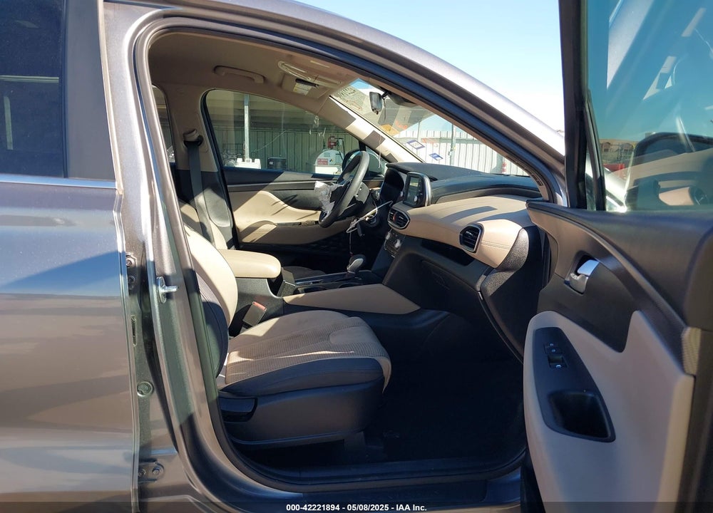 2019 HYUNDAI SANTA FE SE VIN: 5NMS23AD9KH037539