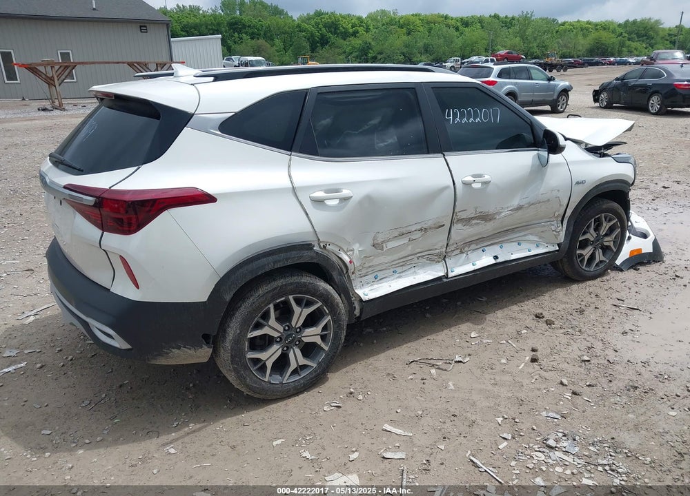 2022 KIA SELTOS EX VIN: KNDERCAA0N7238739