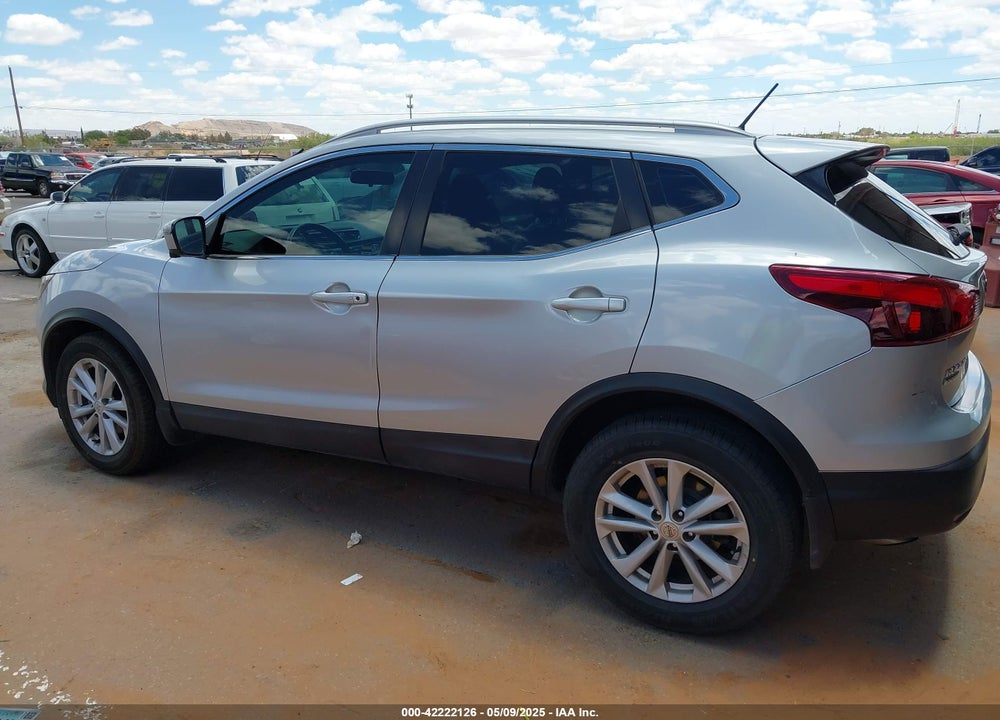 2017 NISSAN ROGUE SPORT VIN: JN1BJ1CP4HW001605