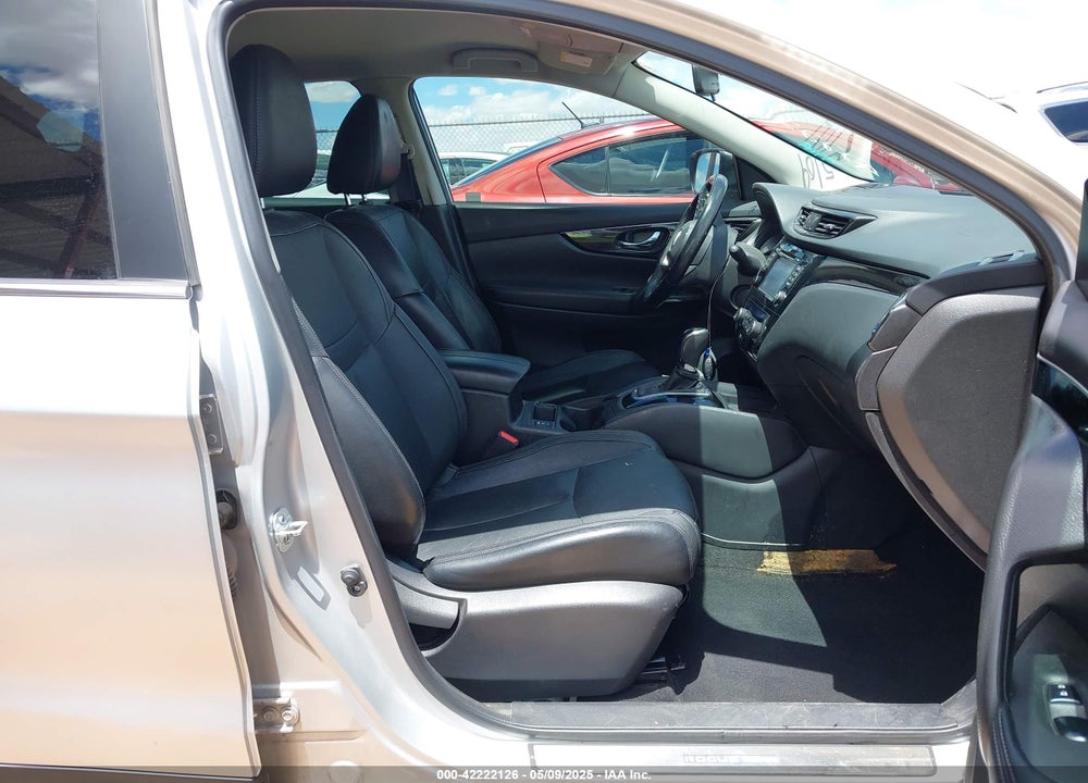 2017 NISSAN ROGUE SPORT VIN: JN1BJ1CP4HW001605