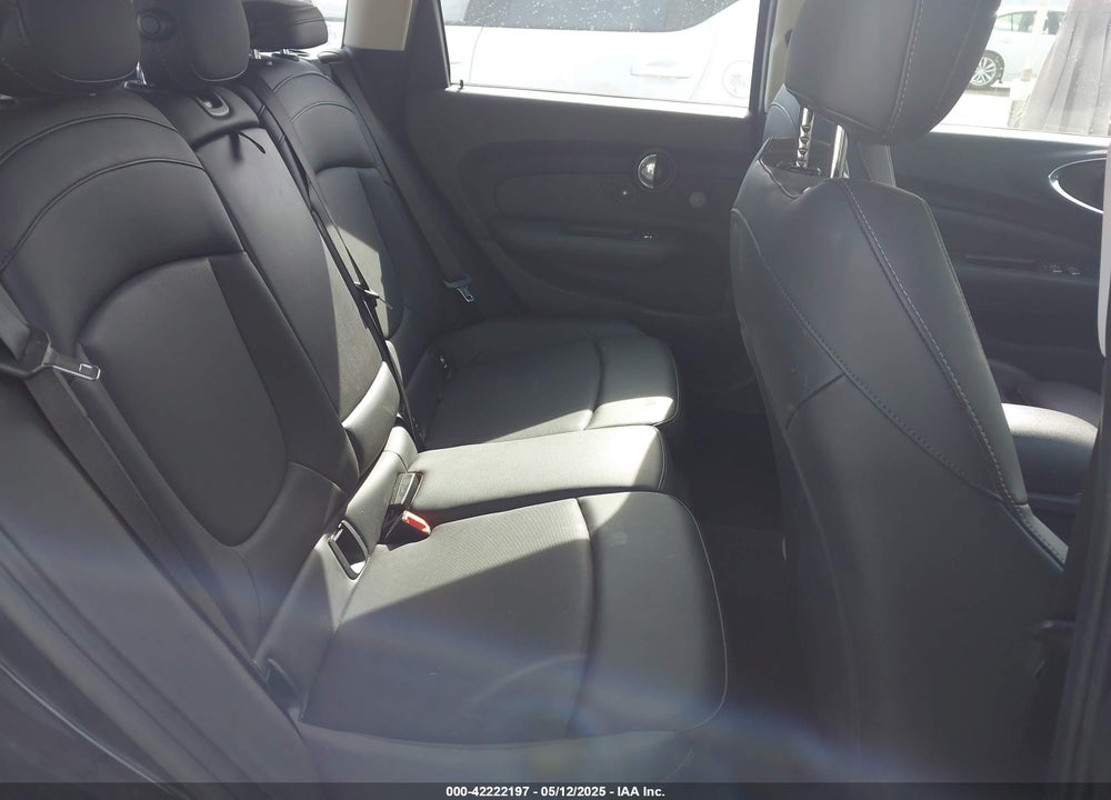2021 MINI CLUBMAN COOPER S VIN: WMWLV7C03M2P34349