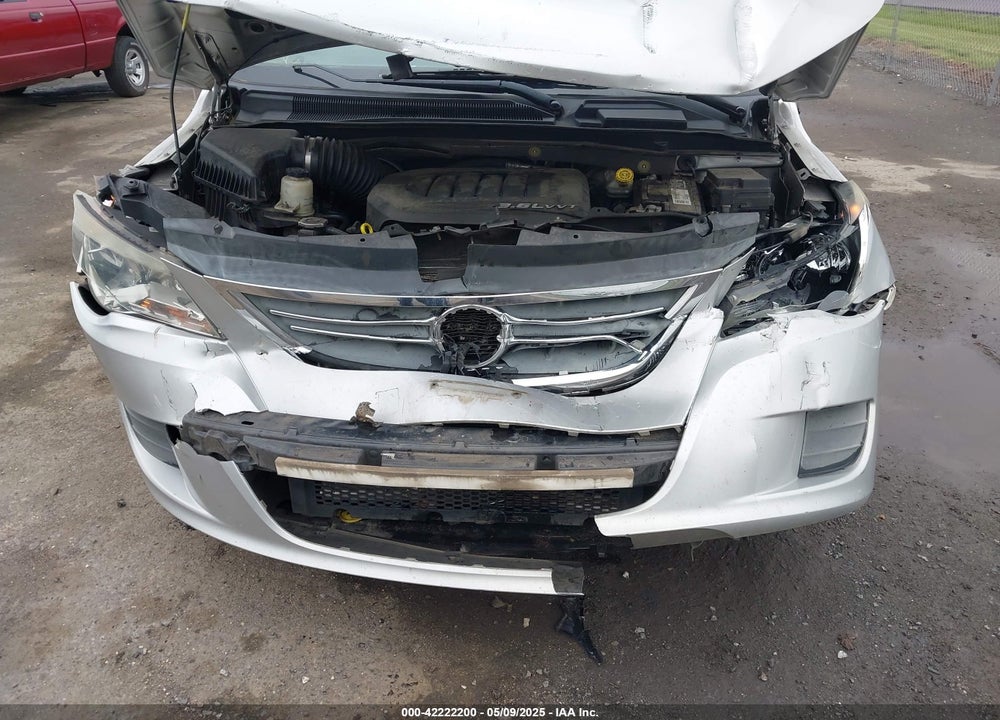 2011 VOLKSWAGEN ROUTAN VIN: 2V4RW3DGXBR772583