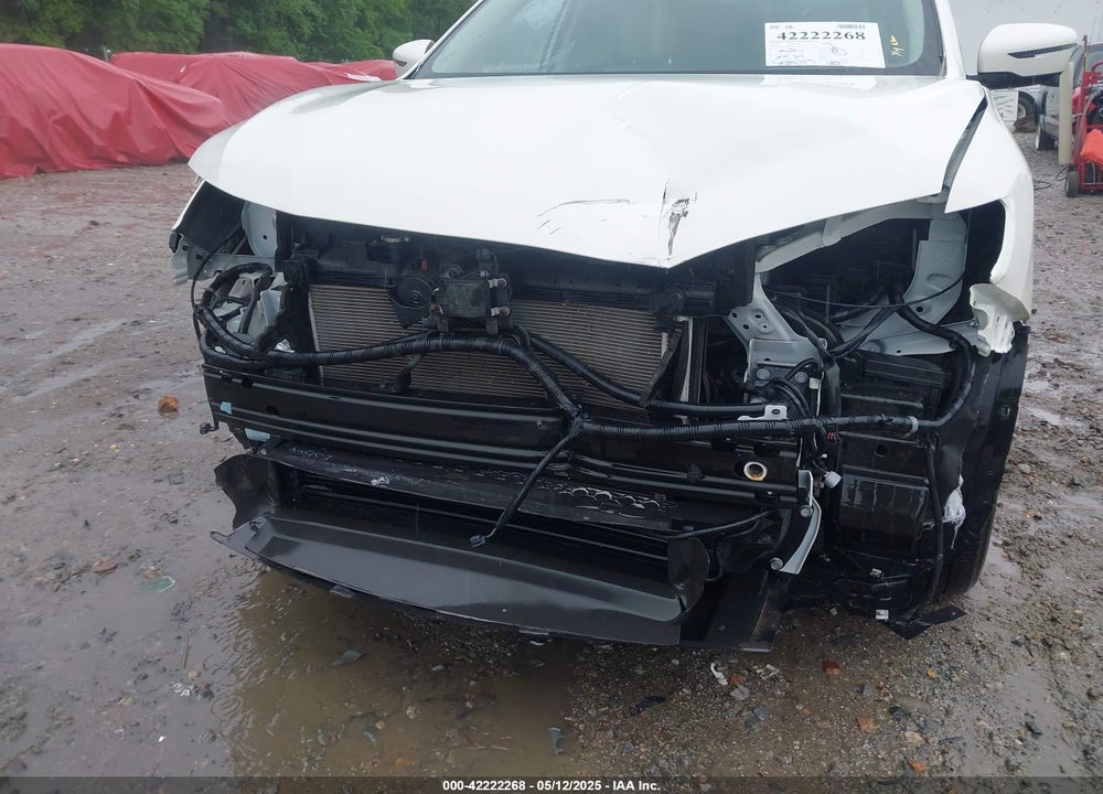 2018 NISSAN ROGUE SL VIN: JN8AT2MV9JW323379