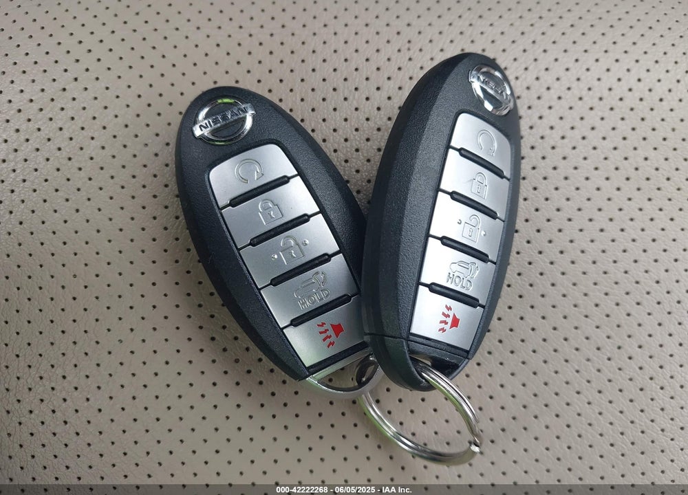 2018 NISSAN ROGUE SL VIN: JN8AT2MV9JW323379