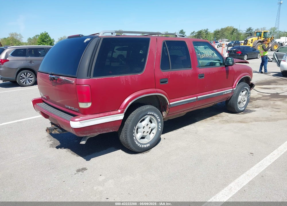 1996 CHEVROLET BLAZER VIN: 1GNDT13W7T2254321