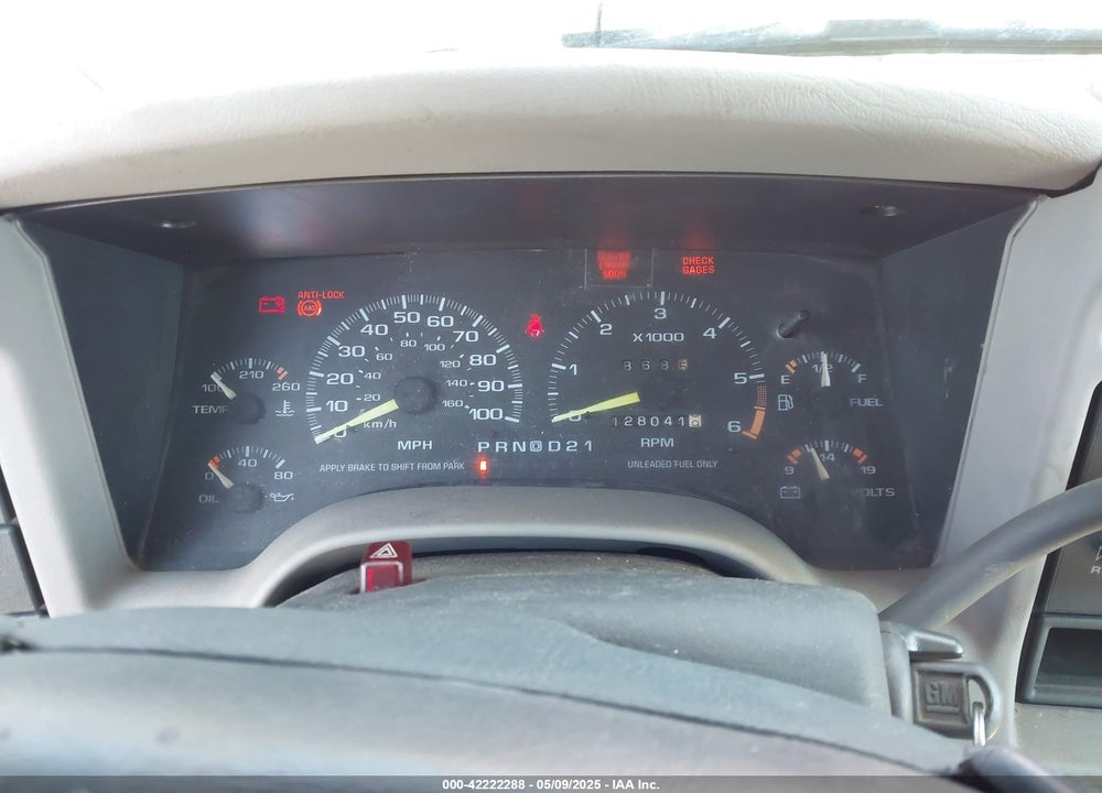 1996 CHEVROLET BLAZER VIN: 1GNDT13W7T2254321