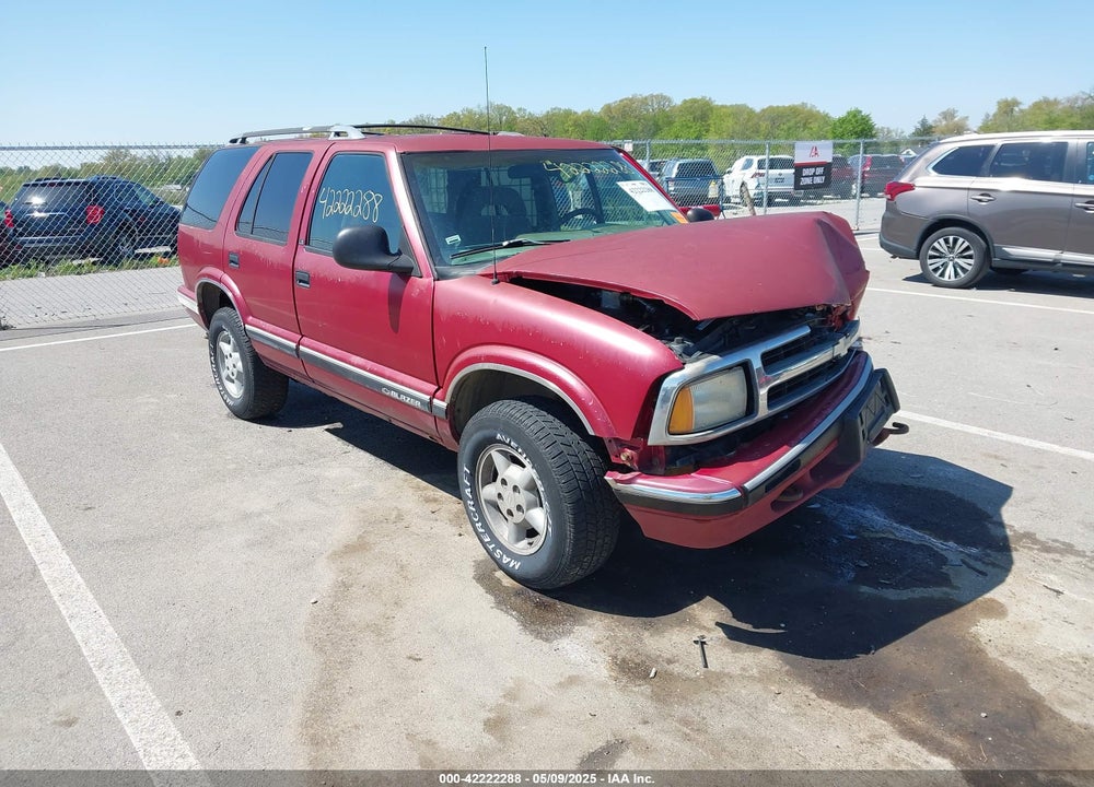 1996 CHEVROLET BLAZER VIN: 1GNDT13W7T2254321