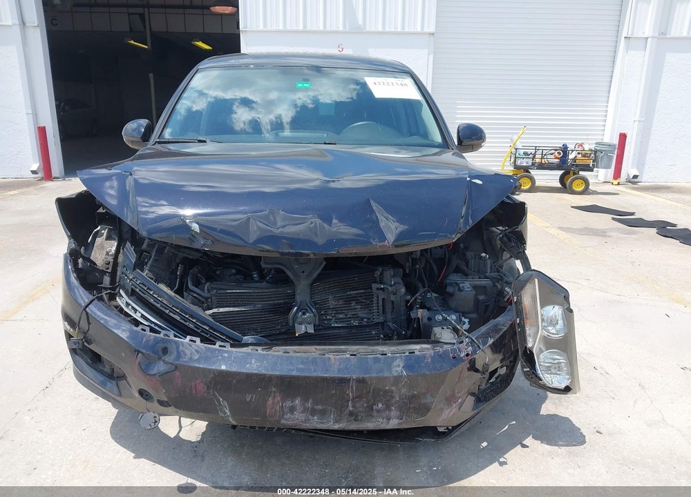 2014 VOLKSWAGEN TIGUAN SE VIN: WVGBV3AX8EW537304