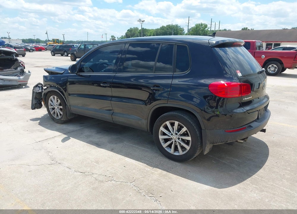 2014 VOLKSWAGEN TIGUAN SE VIN: WVGBV3AX8EW537304