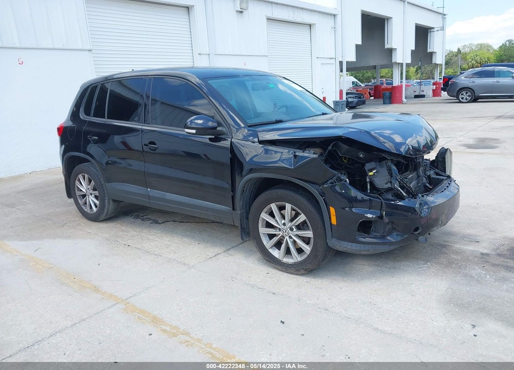 2014 VOLKSWAGEN TIGUAN SE VIN: WVGBV3AX8EW537304