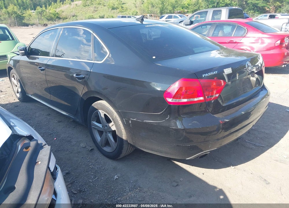 2013 VOLKSWAGEN PASSAT 2.5L SE VIN: 1VWBP7A36DC052207