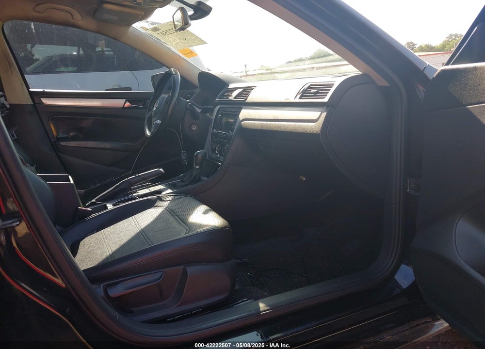 2013 VOLKSWAGEN PASSAT 2.5L SE VIN: 1VWBP7A36DC052207