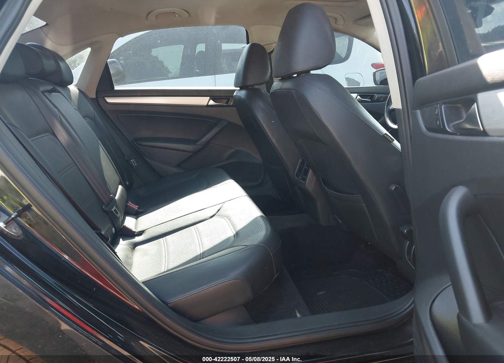2013 VOLKSWAGEN PASSAT 2.5L SE VIN: 1VWBP7A36DC052207