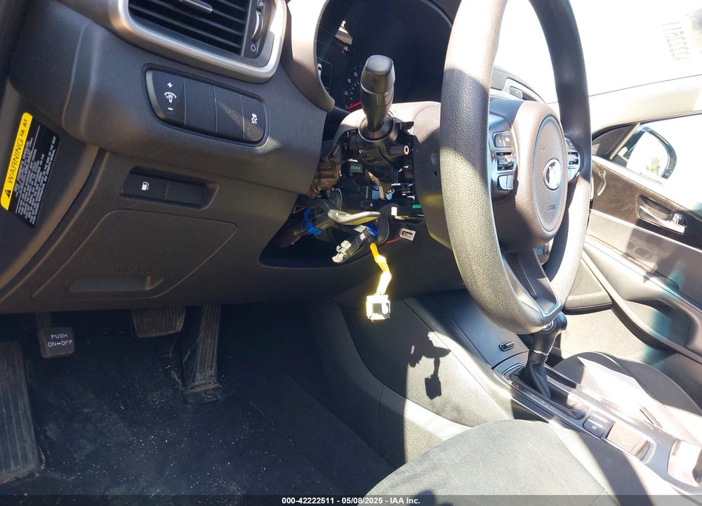 2018 KIA SORENTO VIN: 5XYPG4A33JG417375