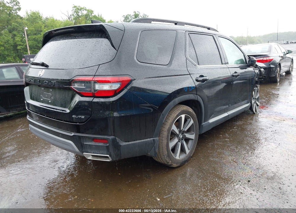 2023 HONDA PILOT VIN: 5FNYG1H87PB040148
