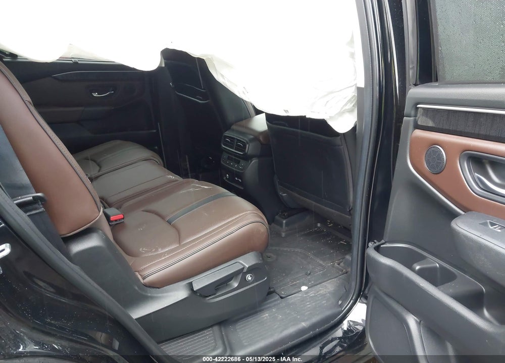 2023 HONDA PILOT VIN: 5FNYG1H87PB040148