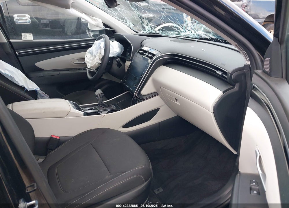2024 HYUNDAI TUCSON VIN: 5NMJB3DE0RH412647