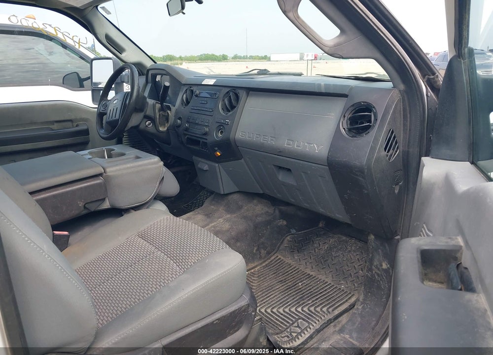 2011 FORD F-250 XL VIN: 1FT7X2B60BEA52497