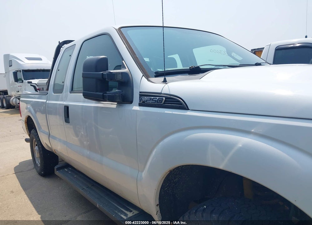 2011 FORD F-250 XL VIN: 1FT7X2B60BEA52497