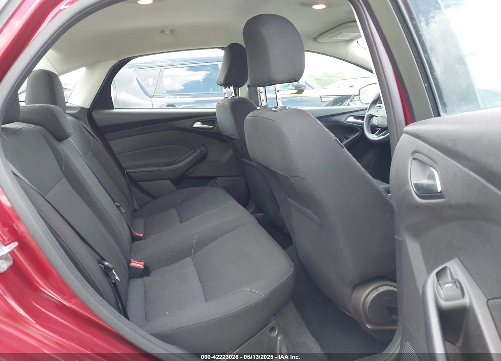 2015 FORD FOCUS VIN: 1FADP3F28FL356183