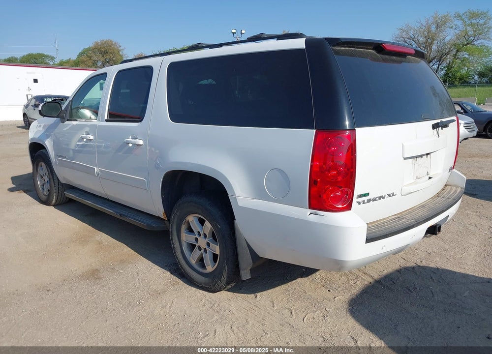 2010 GMC YUKON XL 1500 VIN: 1GKUKKE3XAR284085