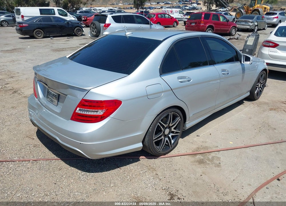 2014 MERCEDES-BENZ C CLASS VIN: WDDGF4HB5ER307781