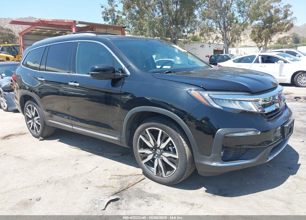 2022 HONDA PILOT 2WD TOURING 8 PASSENGER VIN: 5FNYF5H94NB004420