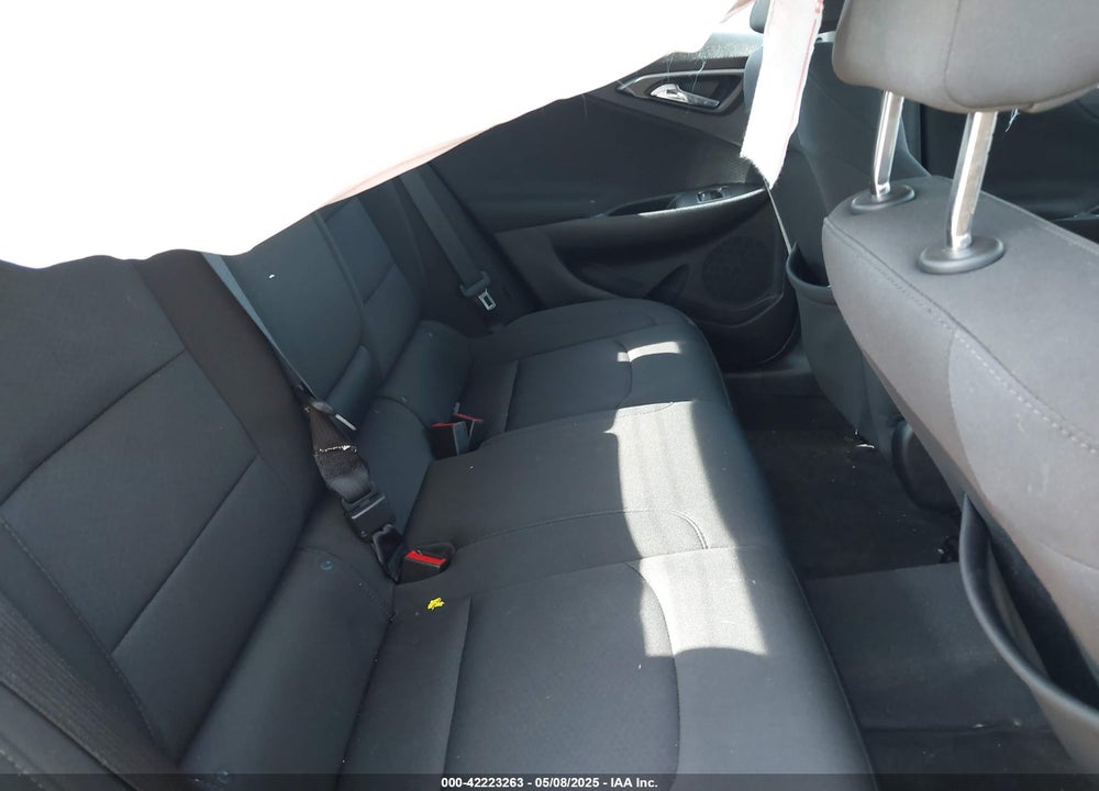 2018 CHEVROLET MALIBU LT VIN: 1G1ZD5ST5JF189283