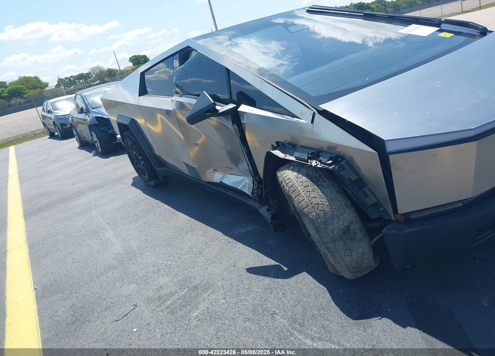 2024 TESLA CYBERTRUCK CYBERBEAST VIN: 7G2CEHEE8RA034519