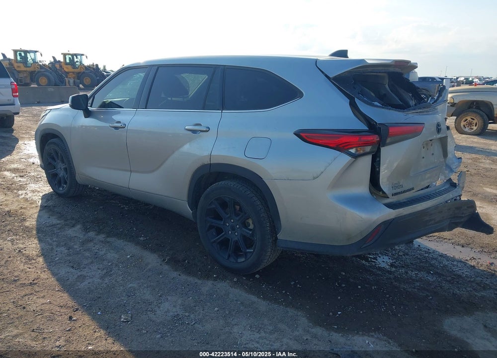 2022 TOYOTA HIGHLANDER VIN: 5TDCZRAH0NS126410