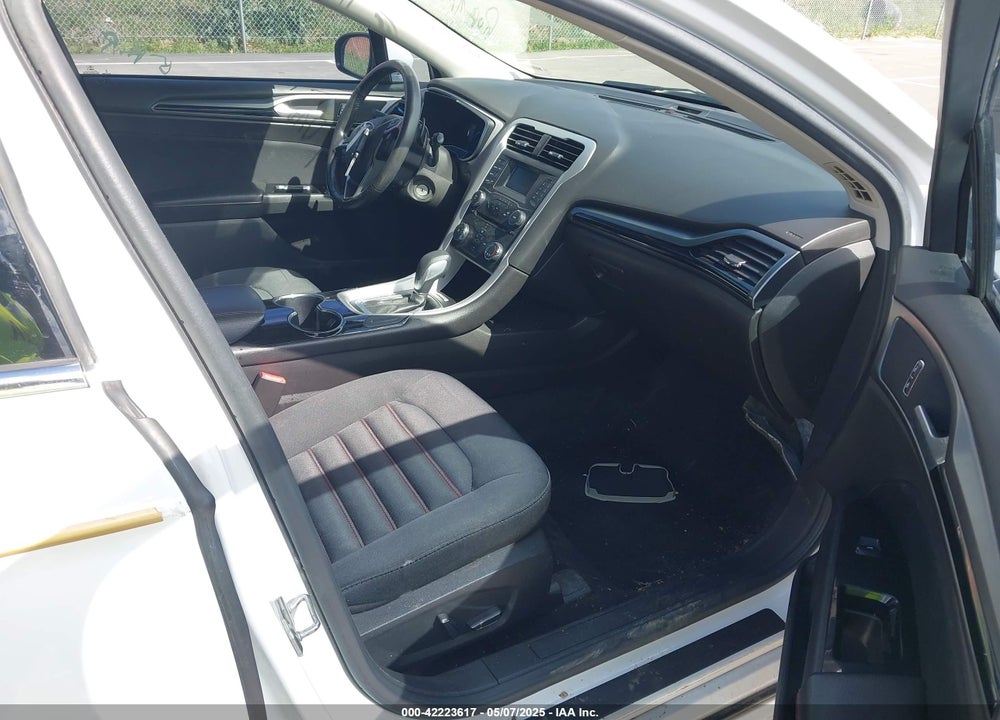 2016 FORD FUSION SE VIN: 3FA6P0T90GR263086