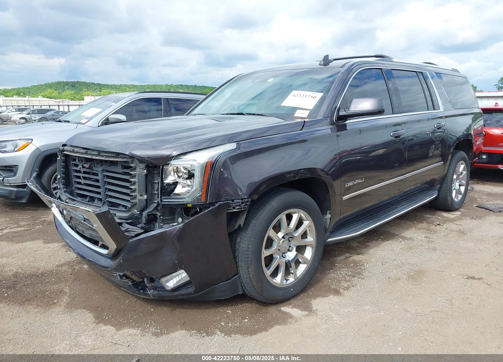2017 GMC YUKON XL DENALI VIN: 1GKS2HKJ4HR230952