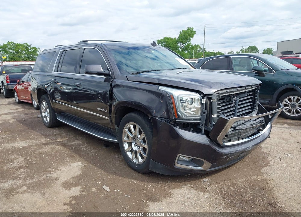 2017 GMC YUKON XL DENALI VIN: 1GKS2HKJ4HR230952