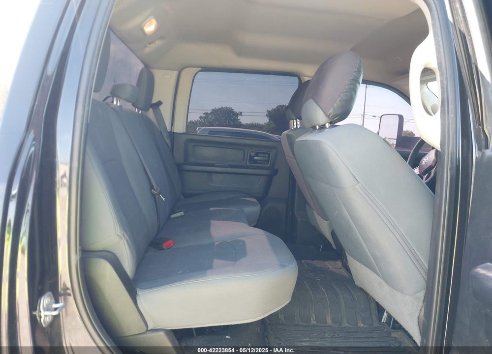 2018 RAM 2500 VIN: 3C6UR5CL3JG217007
