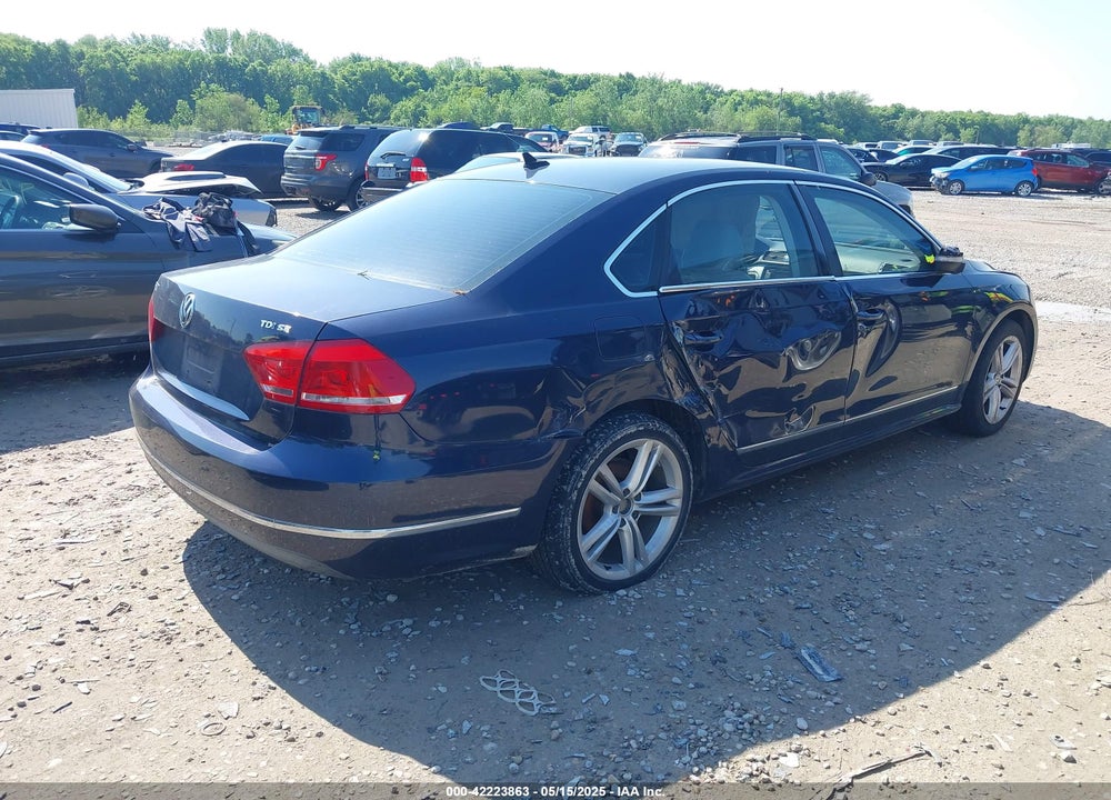 2013 VOLKSWAGEN PASSAT VIN: 1VWBN7A39DC022849