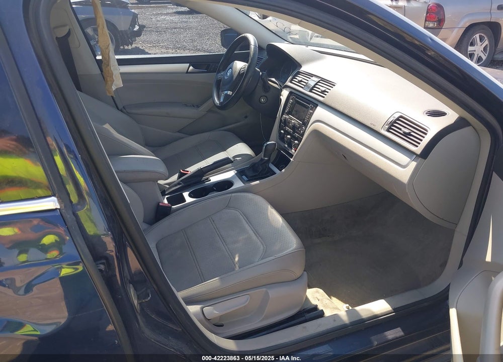 2013 VOLKSWAGEN PASSAT VIN: 1VWBN7A39DC022849