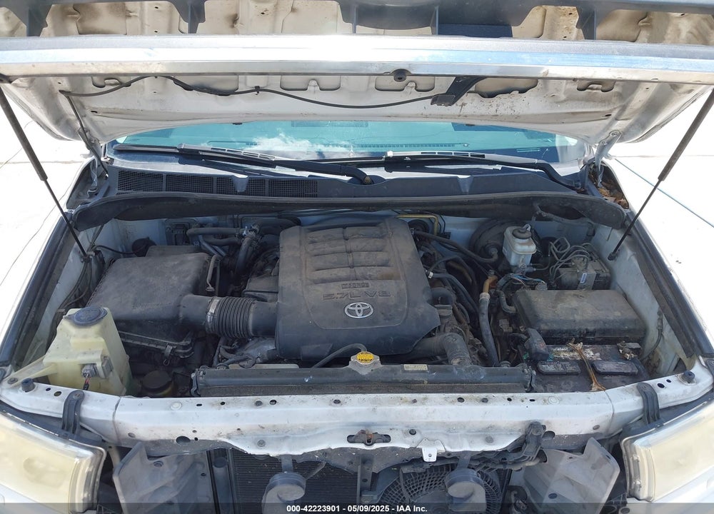 2013 TOYOTA SEQUOIA SR5 5.7L V8 VIN: 5TDZY5G10DS045664