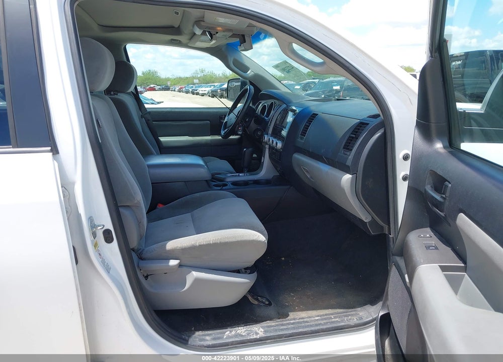 2013 TOYOTA SEQUOIA SR5 5.7L V8 VIN: 5TDZY5G10DS045664