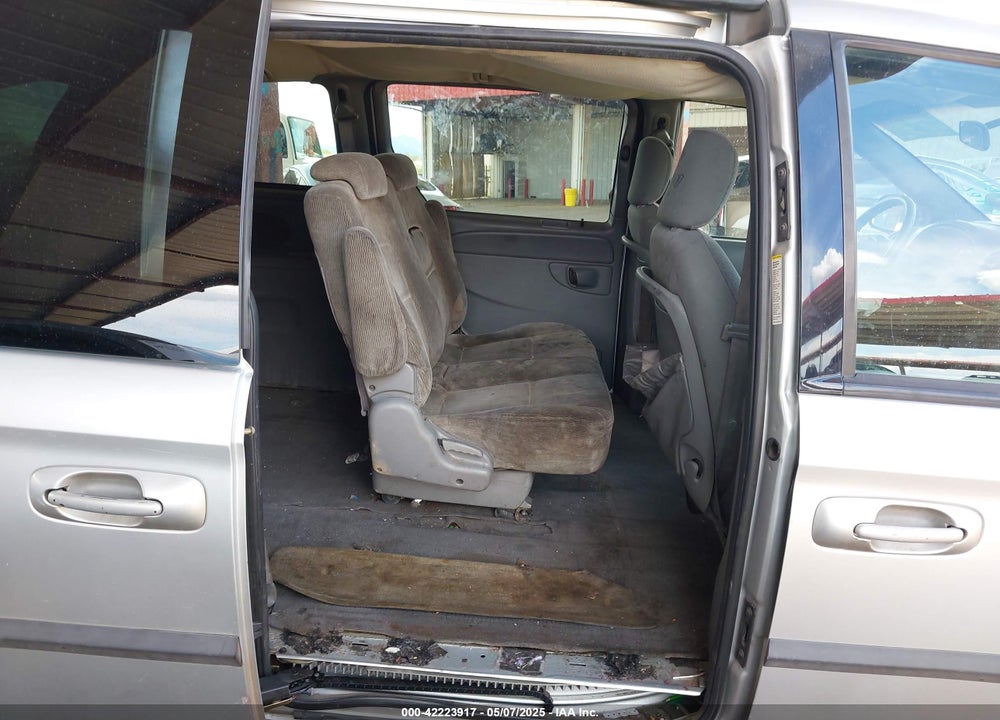 2004 CHRYSLER TOWN & COUNTRY VIN: 1C4GP45R64B539340