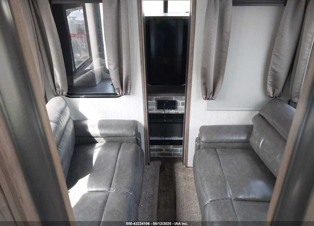 2019 FOREST RIVER SABRE VIN: 5ZT3SR3B2K6102486