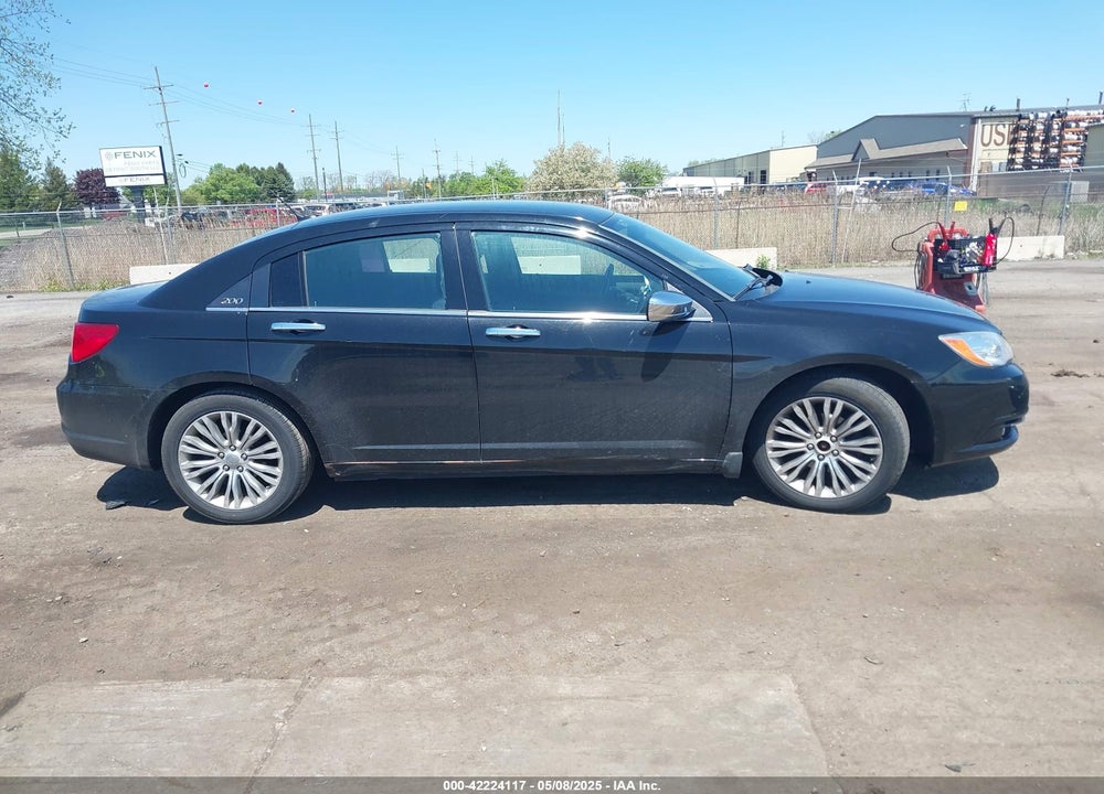 2012 CHRYSLER 200 VIN: 1C3CCBCB7CN306332