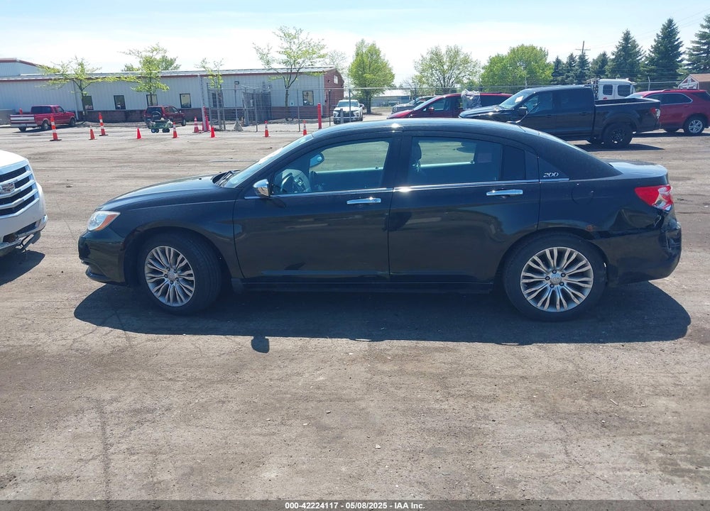 2012 CHRYSLER 200 VIN: 1C3CCBCB7CN306332