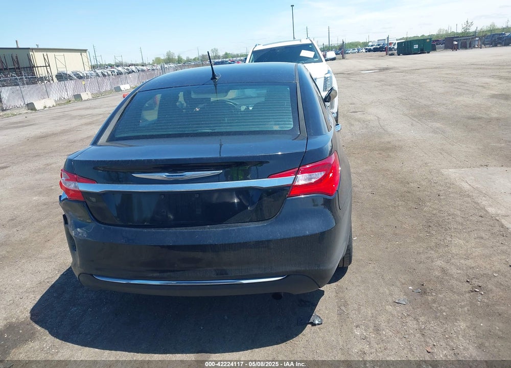 2012 CHRYSLER 200 VIN: 1C3CCBCB7CN306332