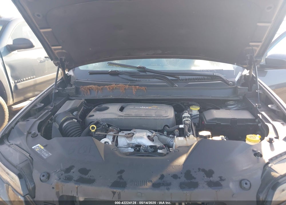 2019 JEEP CHEROKEE ALTITUDE FWD VIN: 1C4PJLLN9KD303312