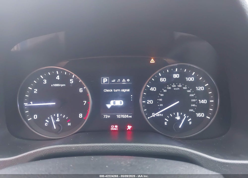 2018 HYUNDAI ELANTRA VIN: 5NPD84LF5JH388719