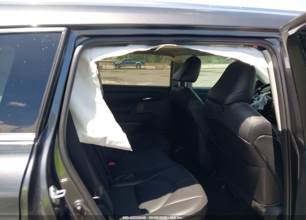 2021 TOYOTA HIGHLANDER VIN: 5TDHZRBH3MS058736